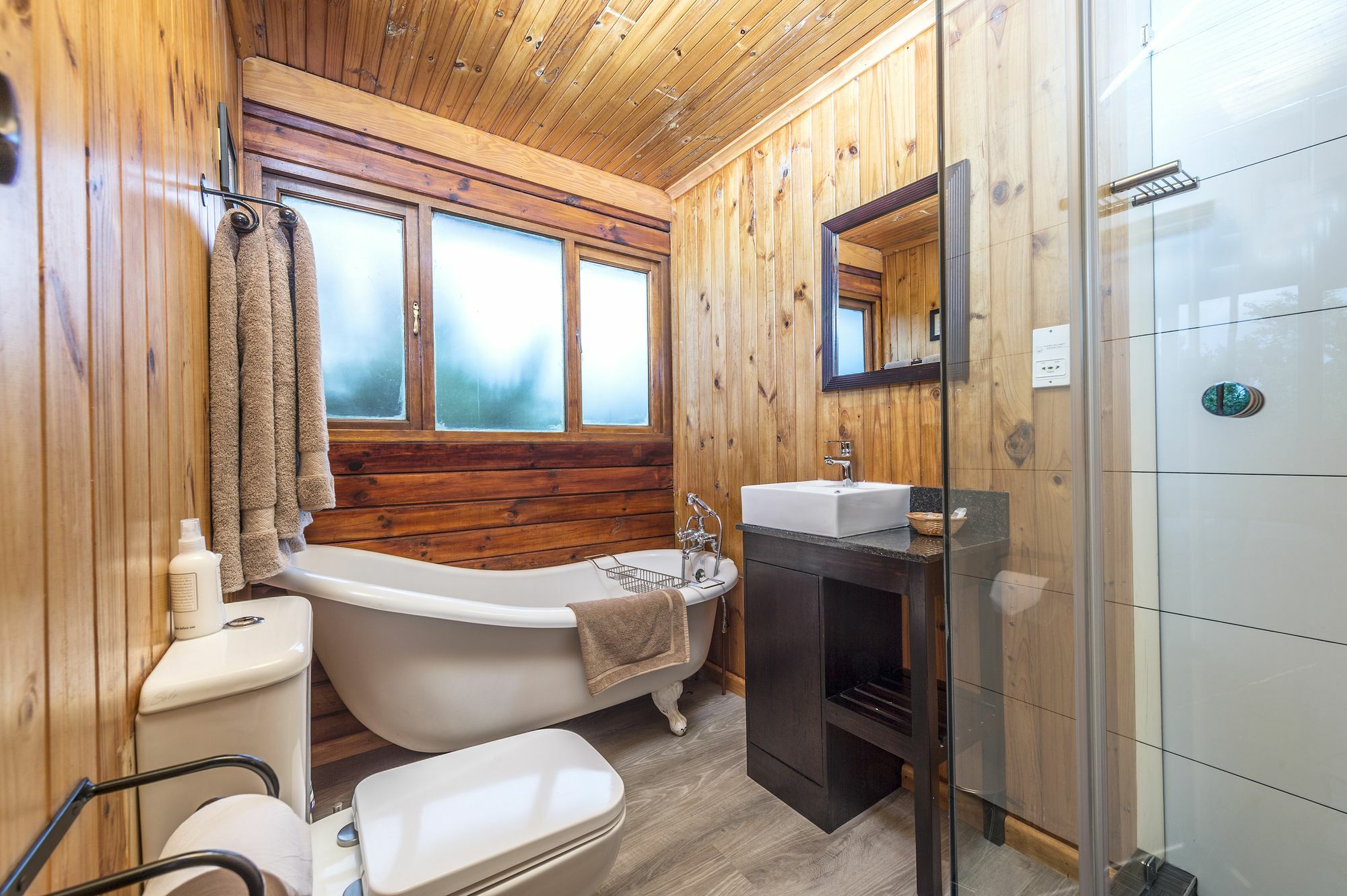 Kariega Game Reserve Main Lodge ケントン・オン・シー エクステリア 写真